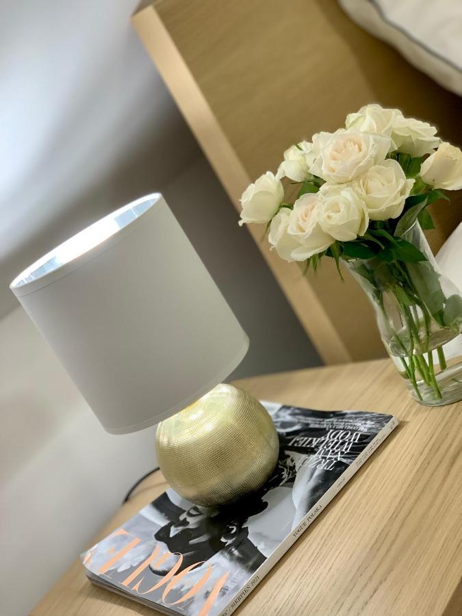 Apartament W Centrum Miasta Z Darmowym Parkingiem Dla Dwojga -Apartamenty Pod Zlotym Lwem Клодзько Екстер'єр фото